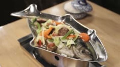 Bizarre Foods: Delicious Destinations Season 7 Episode 3