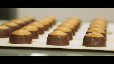 Bizarre Foods: Delicious Destinations Season 4 Episode 15