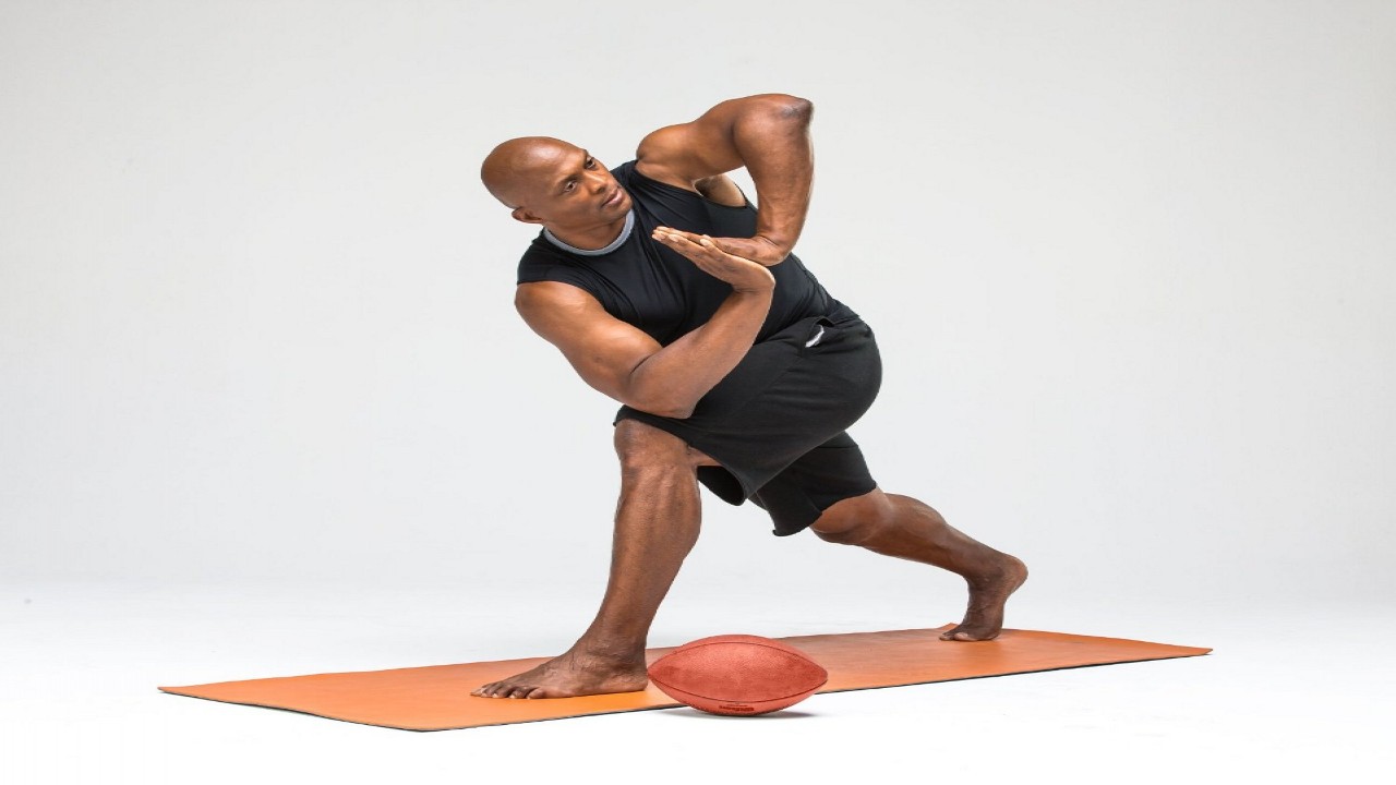 Athletic Yoga: Yoga for Strength with Eddie George
