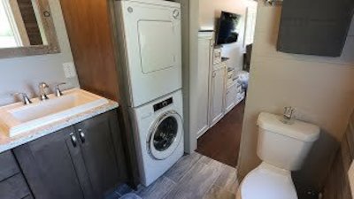 Tiny House, Big Living Season 6 Episode 11