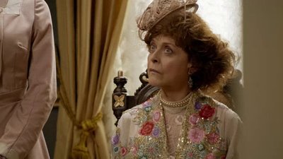 El Hotel de los Secretos Season 1 Episode 7