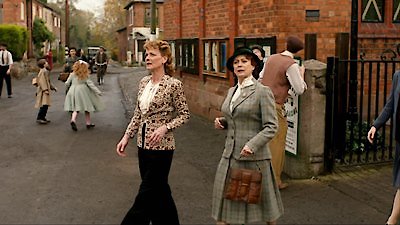 Home Fires Season 1 Episode 6