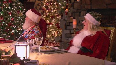 Santas in the Barn Season 1 Episode 7