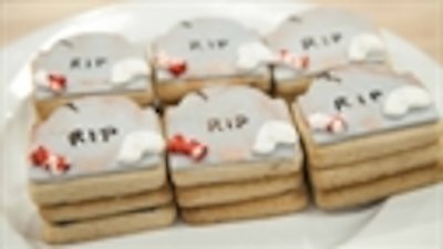 Halloween Baking Championship Season 3 Episode 1