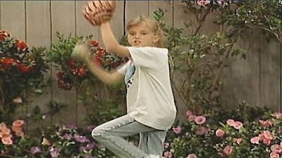 Watch Full House Season 4 Episode 22 Stephanie Plays the Field