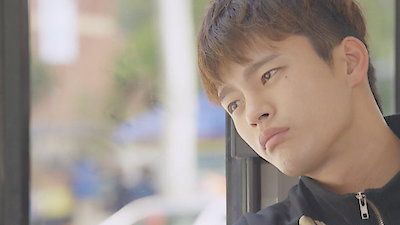 Shopping King Louie Season 1 Episode 8