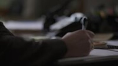 Homicide for the Holidays Season 6 Episode 2