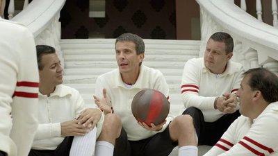 Laura, una Vida Extraórdinaria Season 1 Episode 14