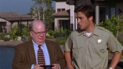 Manhattan, AZ Season 1 Episode 3