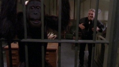 Manhattan, AZ Season 1 Episode 9