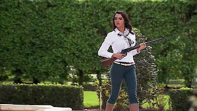 Tierra de Reyes Season 1 Episode 15