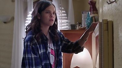 Watch Greenhouse Academy Season 2 Episode 5 Surfing Lessons Online Now