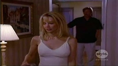 courtney thorne smith cleavage