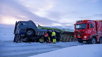 Ice Road Rescue Season 8 Episode 1