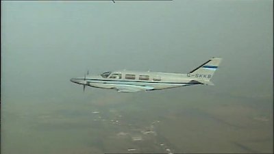 London's Burning Season 4 Episode 1