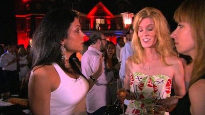 The Real Housewives of New York City Season 2 Episode 1