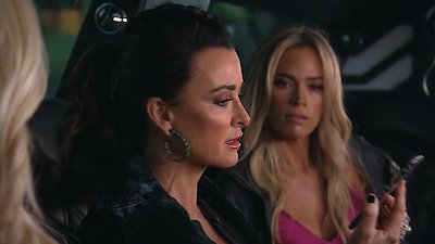 The Real Housewives of Beverly Hills Season 8 Episode 12