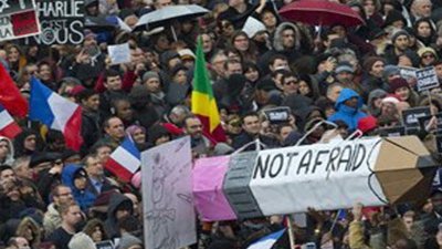 Red Eye Season 2015 Episode 1801