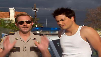 Watch Reno 911 Season 3 Episode 10 Dangle s Son Online Now