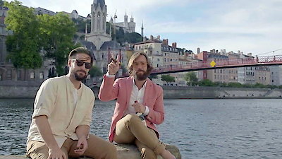 Basic Versus Baller: Travel at Any Cost Season 1 Episode 2