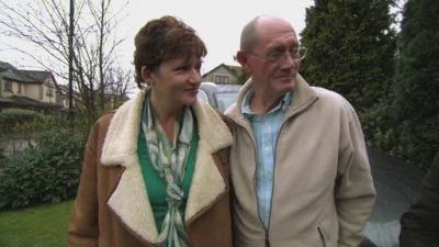 A Place in the Sun: Home or Away Season 1 Episode 5
