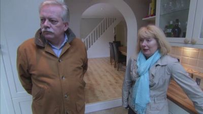 A Place in the Sun: Home or Away Season 1 Episode 7