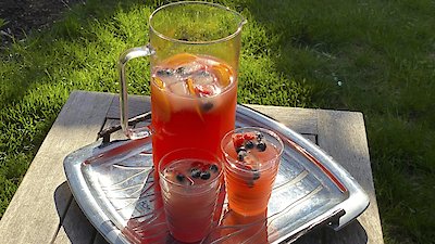 Symon's Dinners Cooking Out Season 1 Episode 2