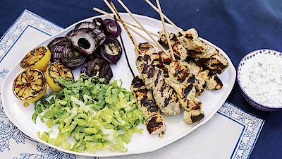 Symon's Dinners Cooking Out Season 3 Episode 9