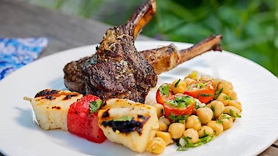 Symon's Dinners Cooking Out Season 4 Episode 1