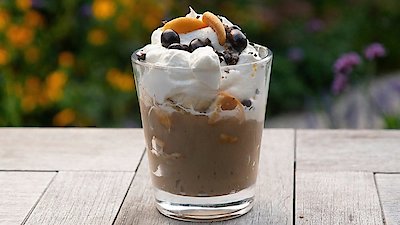 Symon's Dinners Cooking Out Season 4 Episode 5