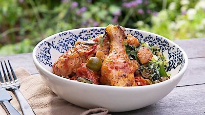 Symon's Dinners Cooking Out Season 4 Episode 9