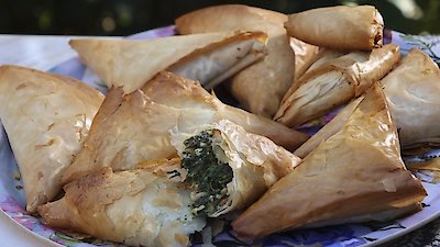 Symon's Dinners Cooking Out Season 5 Episode 8