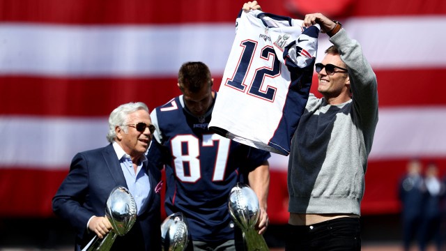 Jay Glazer Reveals Incredible Details of FBI's Effort to Catch Tom Brady  Jersey Thief