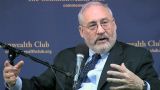 Joseph Stiglitz on Freefall: The Sinking of the World Economy