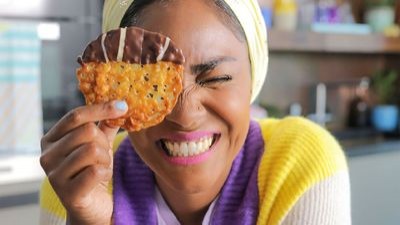 Nadiya Bakes Season 1 Episode 7