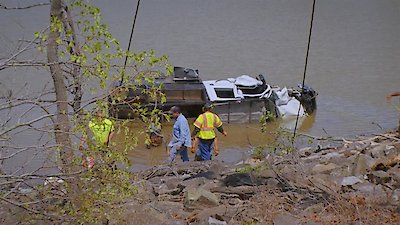 Hustle & Tow Season 1 Episode 16