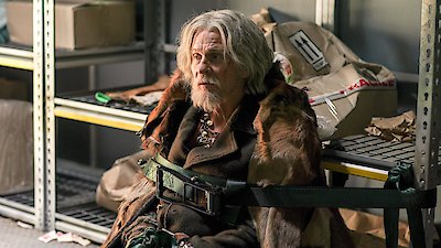 La Brea Season 2 Episode 1