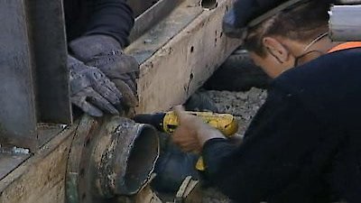 Scrapheap Challenge Season 1 Episode 2