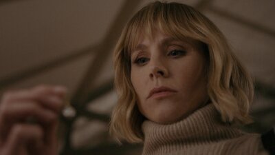 The Woman in the House Across the Street From the Girl in the Window Season 1 Episode 3