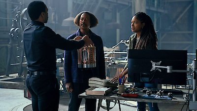 The Man Who Fell to Earth Season 1 Episode 8