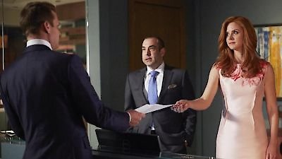 Suits Season 5 Episode 1