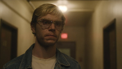 Dahmer - Monster: The Jeffrey Dahmer Story Season 1 Episode 1