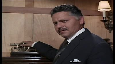 Man in a Suitcase Season 1 Episode 15