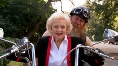 Betty White's Off Their Rockers Season 1 Episode 6